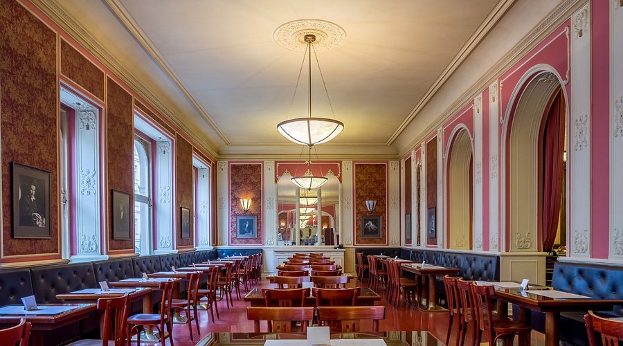 Café Louvre: Historic café with literary roots