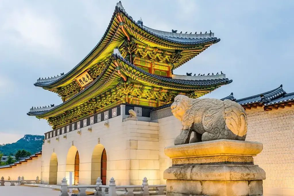 Visit Gyeongbokgung Palace